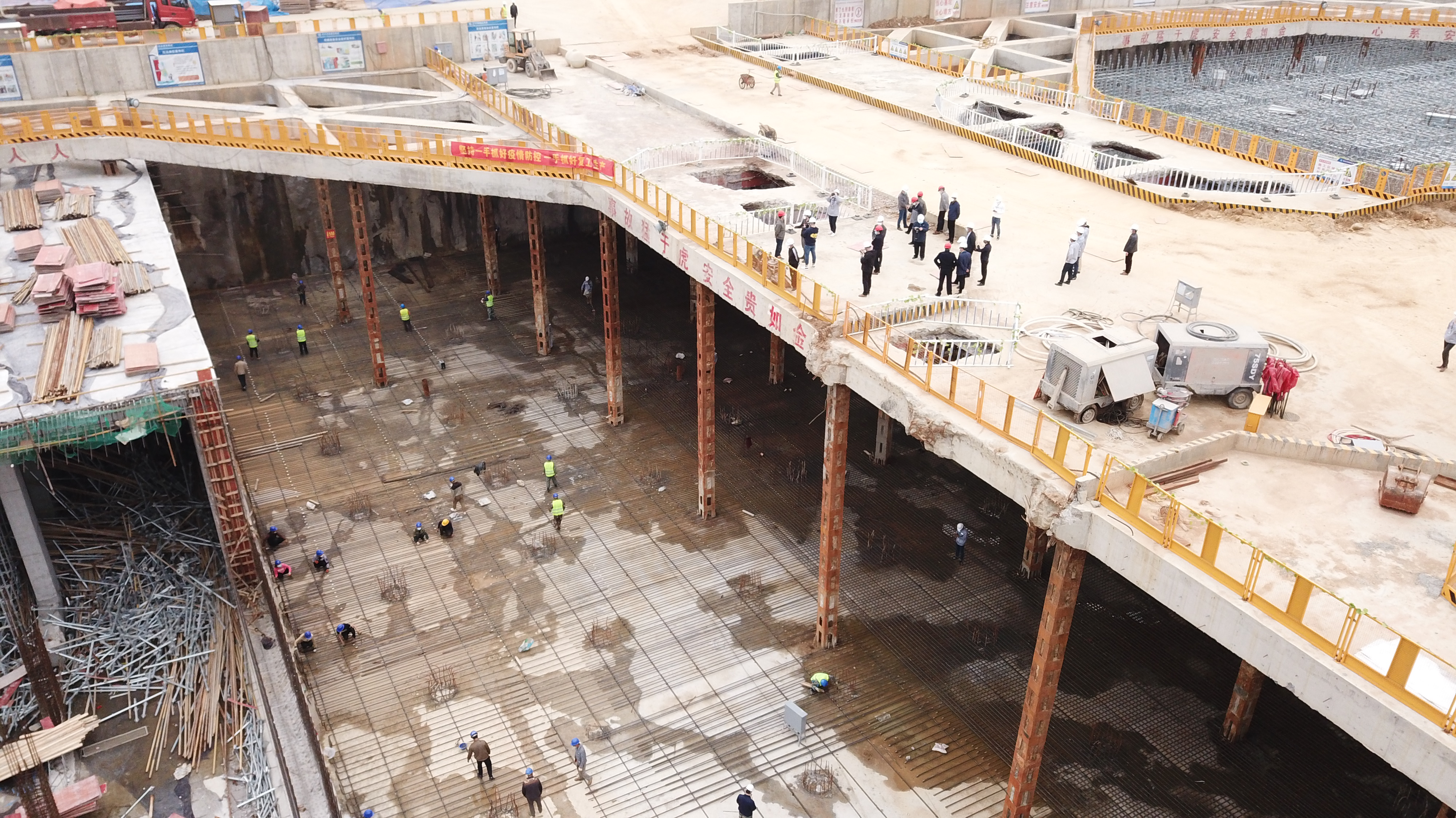 3月24日，南湖水環(huán)境提升工程復(fù)工現(xiàn)場(chǎng) (2).jpg